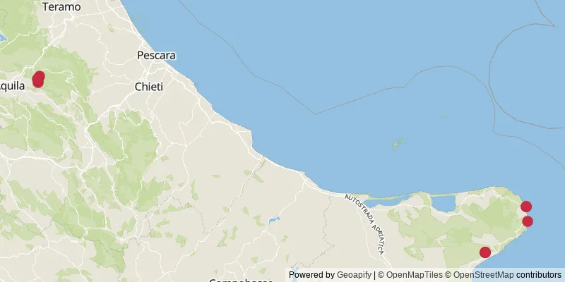 Map showing photo locations in L'Aquila, Abruzzo, and Foggia